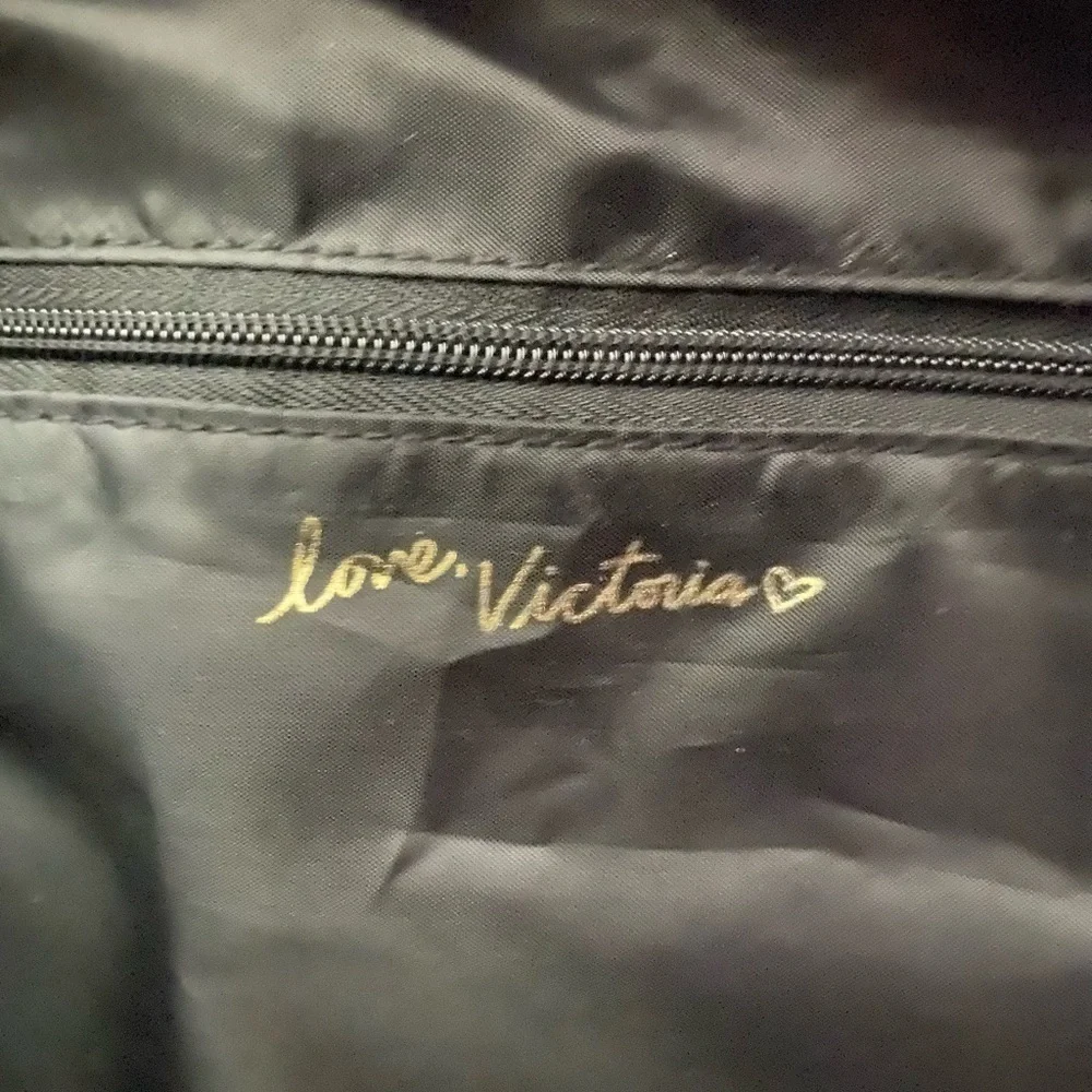 NWT-VICTORIAS SECRET-WILD LEOPARD-PINK & BLACK WEEKENDER BAG